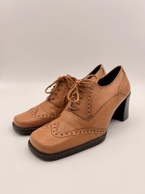 NINE & COMPANY Leather Oxford Heels Women’s Size 7 Tan Block Heel Classic